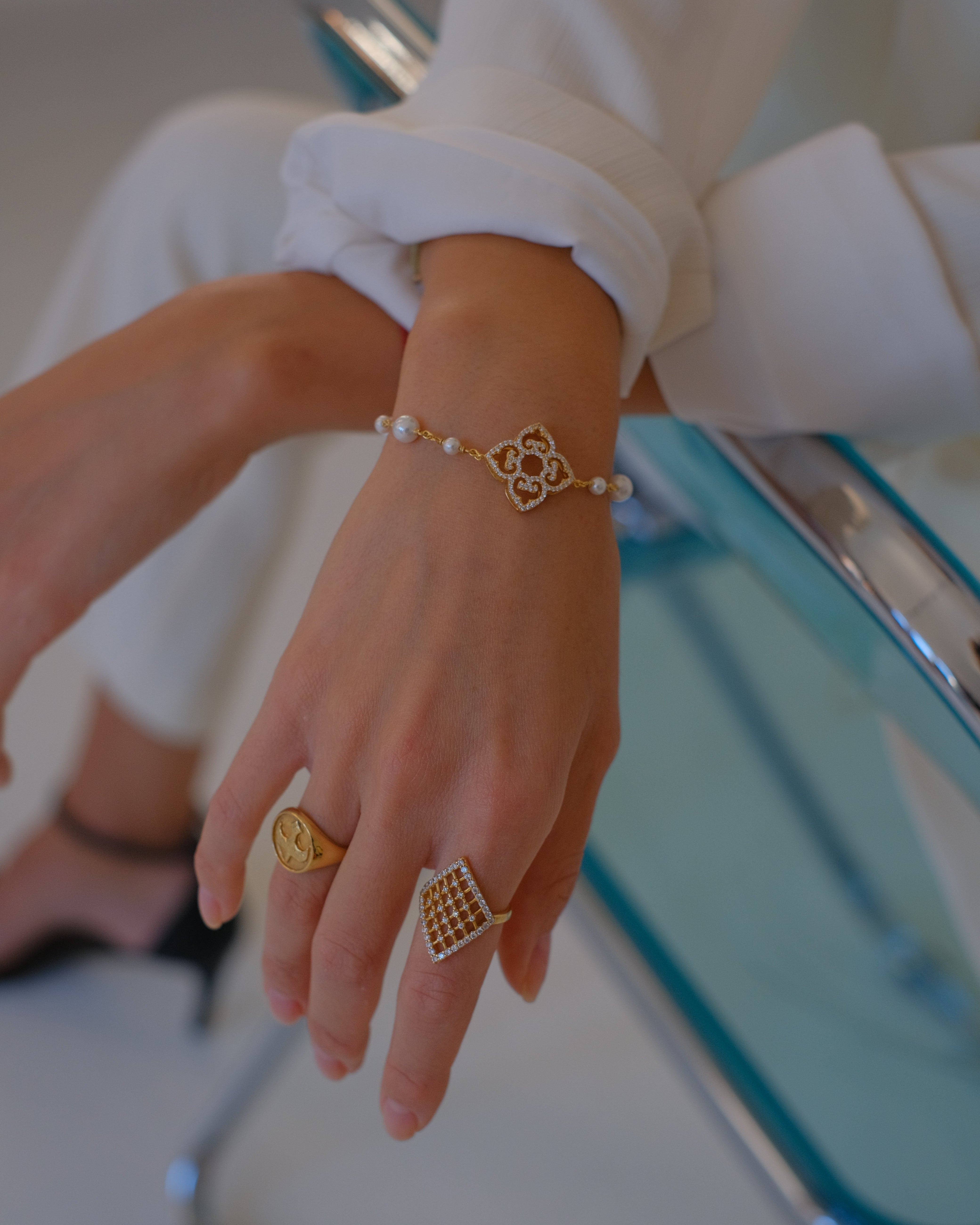 Classic Pearl Bracelet | Yellow Gold