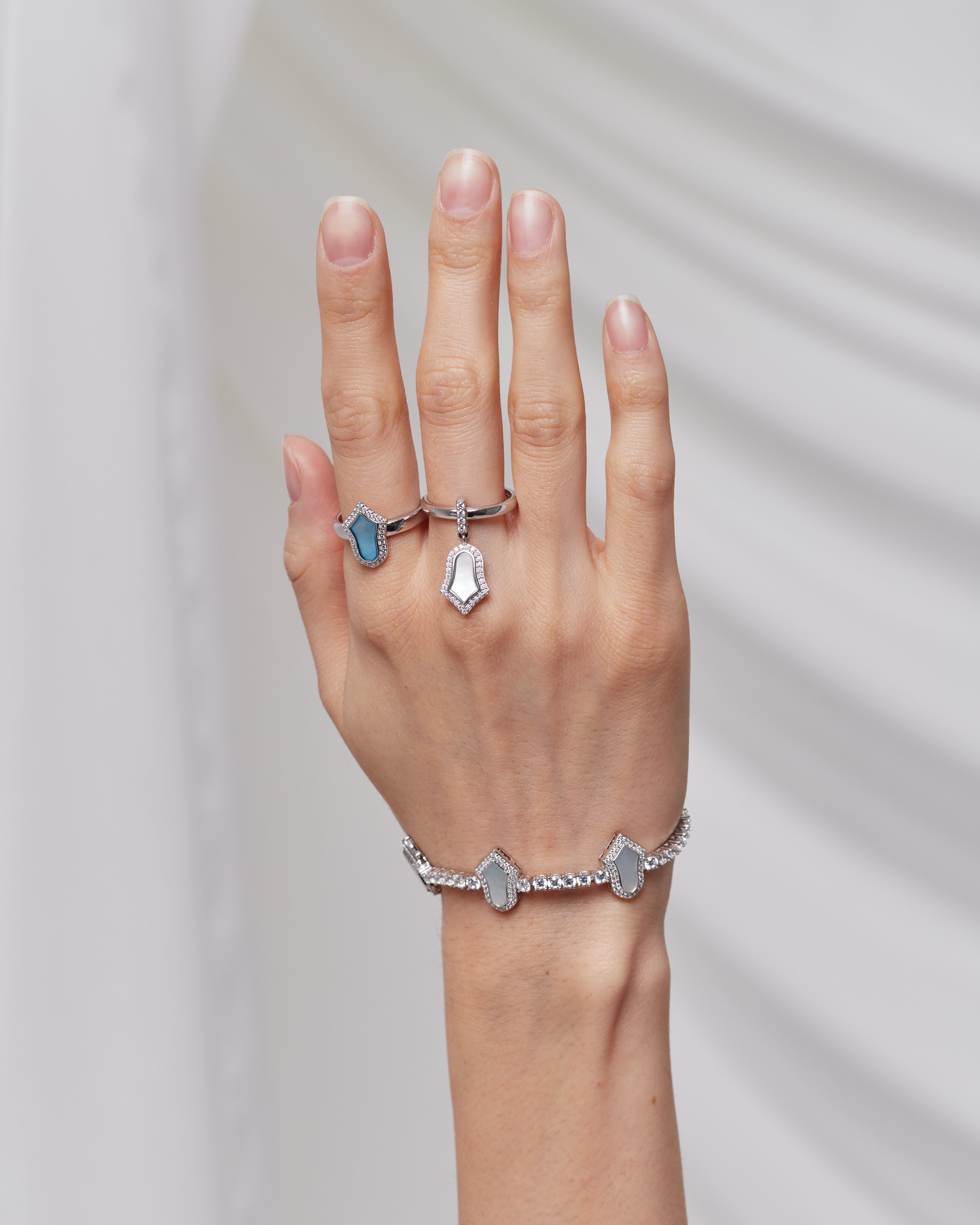 Steppe Tulip Ring | Mother of Pearl | Rhodium